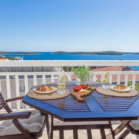 Tia Hvar Top View Apartment Hvar Town Exterior photo